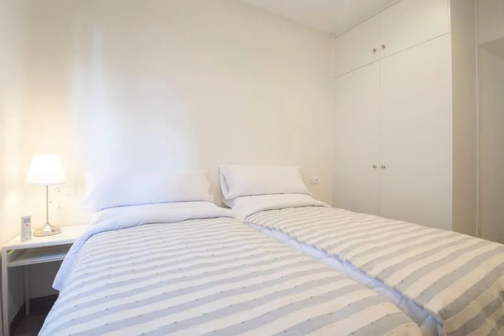 Hogar Del Lirio Apartment Granada
