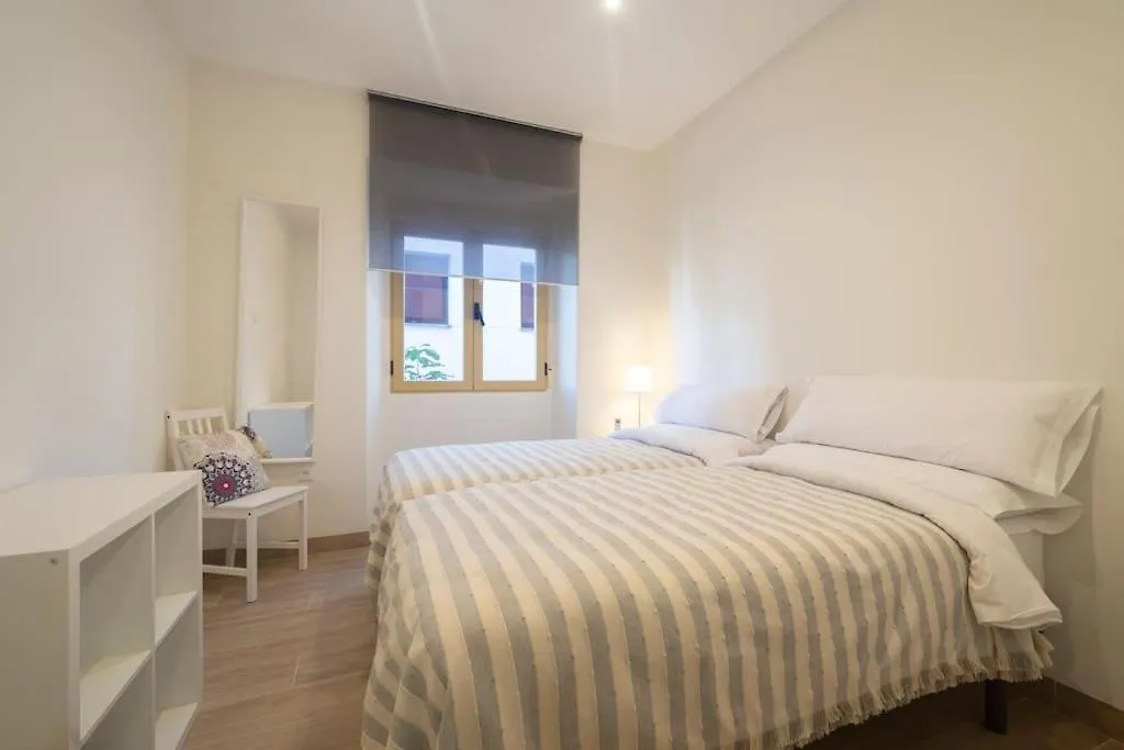 Hogar Del Lirio Apartment Granada 0*,