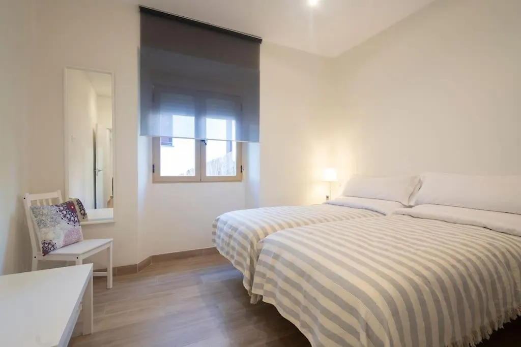 aire acondicionado en toda la casa y parking incluido Granada 0*,